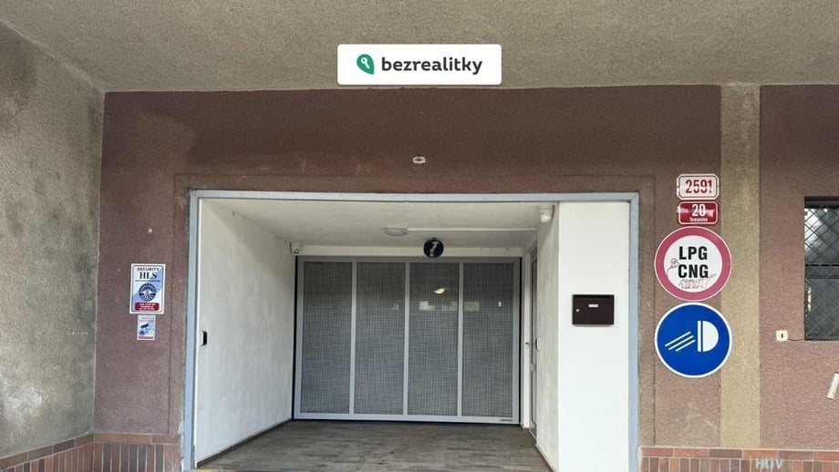 Prodej garáže 12 m², Plzeň