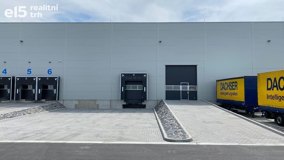 Pronájem výrobního prostoru 3 078 m², Holubice