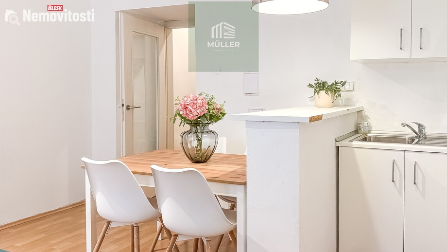 Prodej bytu 3+kk 50 m², Praha 6