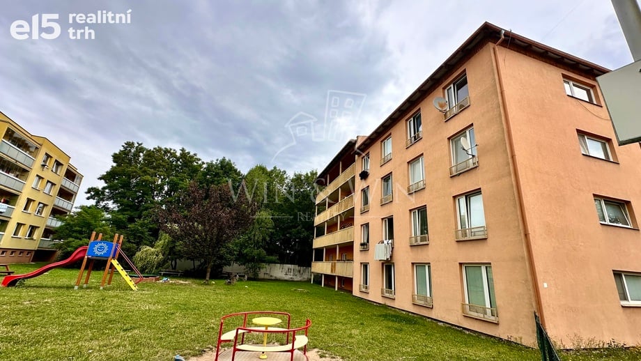 Pronájem bytu 3+kk 60 m², Jesenice