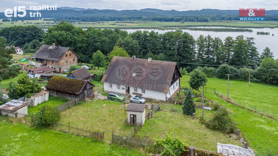 Prodej rodinného domu 200 m², Zahrádky