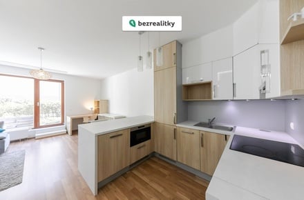 Prodej bytu 1+kk 44 m², Praha 13