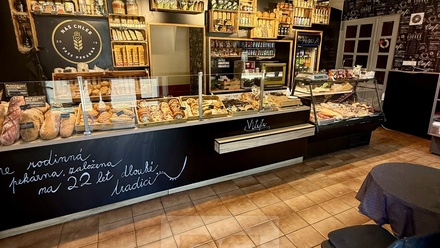 Prodej činžovního domu 657 m², Praha - Vinoř