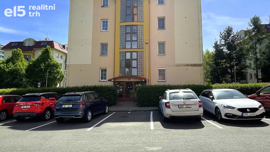 Pronájem bytu 1+1 40 m², Olomouc - Neředín