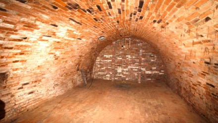 Prodej vinného sklepa 36 m², Hrušovany nad Jevišovkou