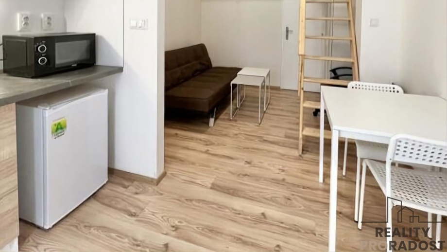 Pronájem bytu 1+kk 23 m², Brno-střed