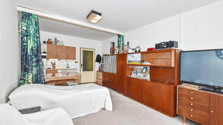 Prodej bytu 1+kk 26 m², Praha - Kobylisy