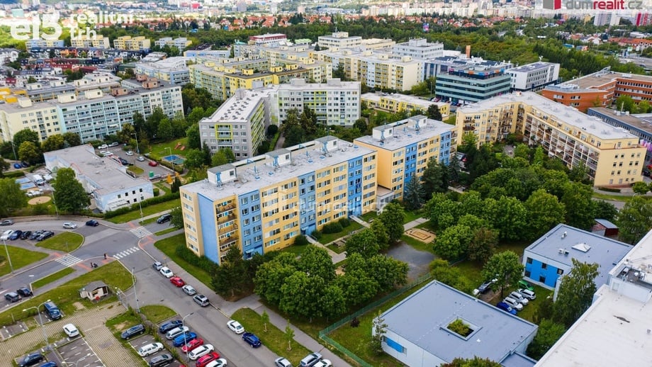 Prodej bytu 4+kk 92 m², Praha 11