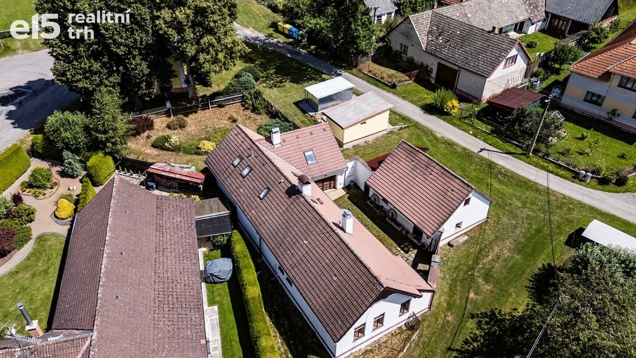 Prodej rodinného domu 258 m², Těmice - Babín