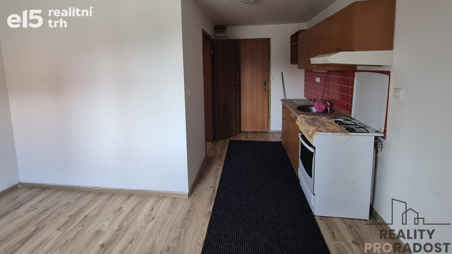 Pronájem bytu 1+kk 25 m², Návsí