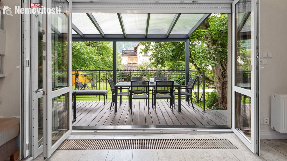 Prodej komerční nemovitosti 159 m², Řevnice