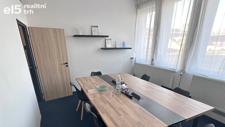 Pronájem kanceláře 38 m², Blansko