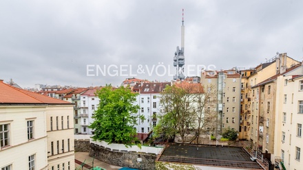 Pronájem kanceláře 132 m², Praha - Žižkov