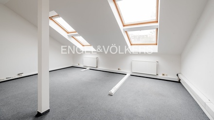 Pronájem kanceláře 132 m², Praha - Žižkov