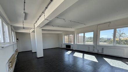 Pronájem kanceláře 75 m², Praha - Hloubětín