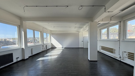 Pronájem kanceláře 75 m², Praha - Hloubětín