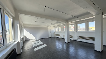 Pronájem kanceláře 75 m², Praha - Hloubětín