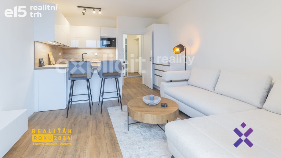 Pronájem bytu 1+kk 31 m², Zlín - Malenovice