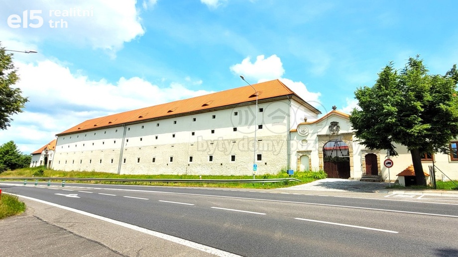 Pronájem výrobního prostoru 253 m², Turnov