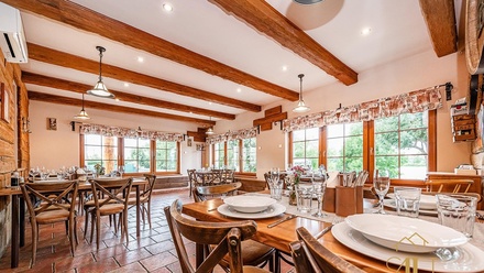 Prodej restaurace 445 m², Nučnice