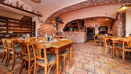Prodej restaurace 445 m², Nučnice