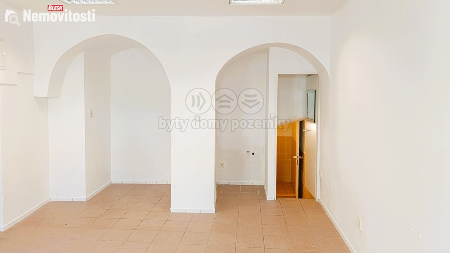 Pronájem obchodního prostoru 21 m², Tišnov