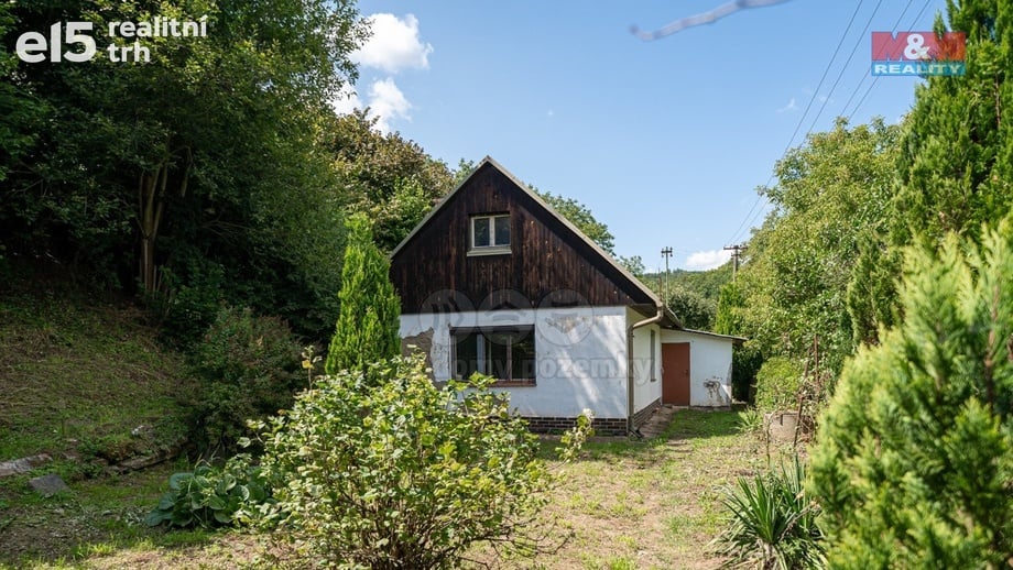 Prodej rodinného domu 350 m², Malíkov
