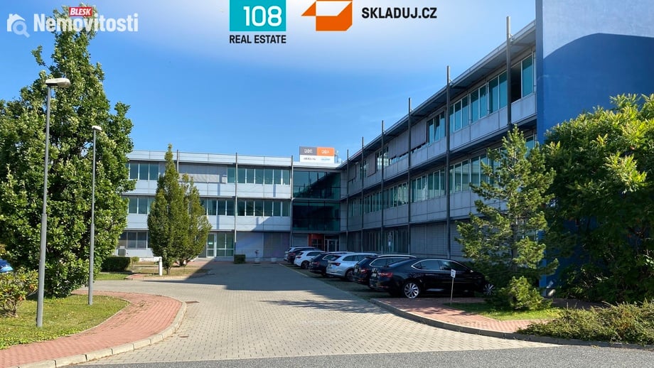 Pronájem kanceláře 290 m², Praha 15