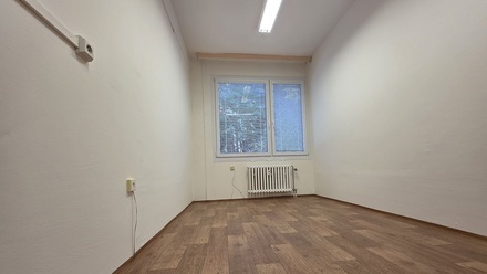 Pronájem kanceláře 13 m², Plzeň - Bolevec
