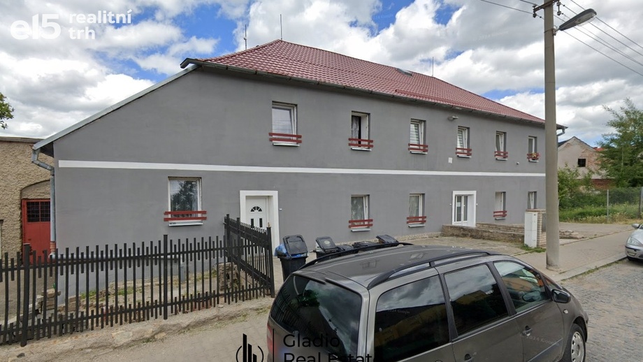 Prodej rodinného domu 344 m², Kladno - Dubí