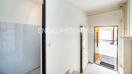 Pronájem obchodního prostoru 18 m², Praha - Karlín