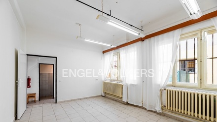 Pronájem obchodního prostoru 18 m², Praha - Karlín