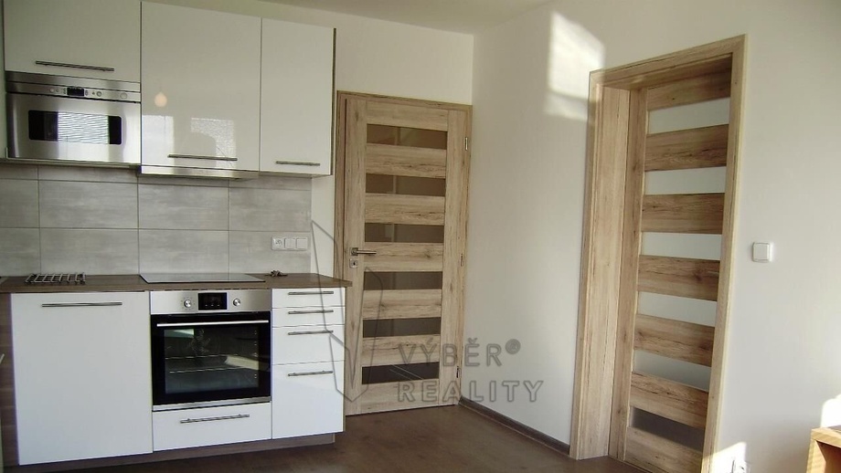 Pronájem bytu 2+kk 40 m², Praha 4