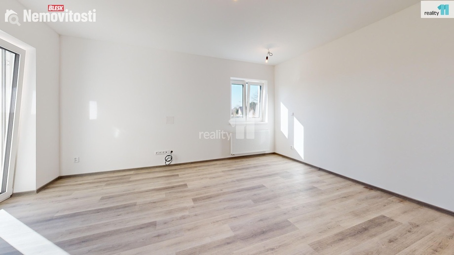 Prodej bytu 1+kk 40 m², Jiřice
