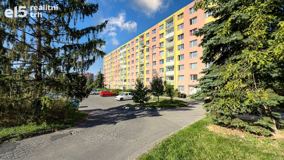 Prodej bytu 1+1 42 m², Chomutov