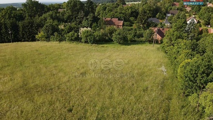 Prodej specifického pozemku 2 214 m², Voděrady