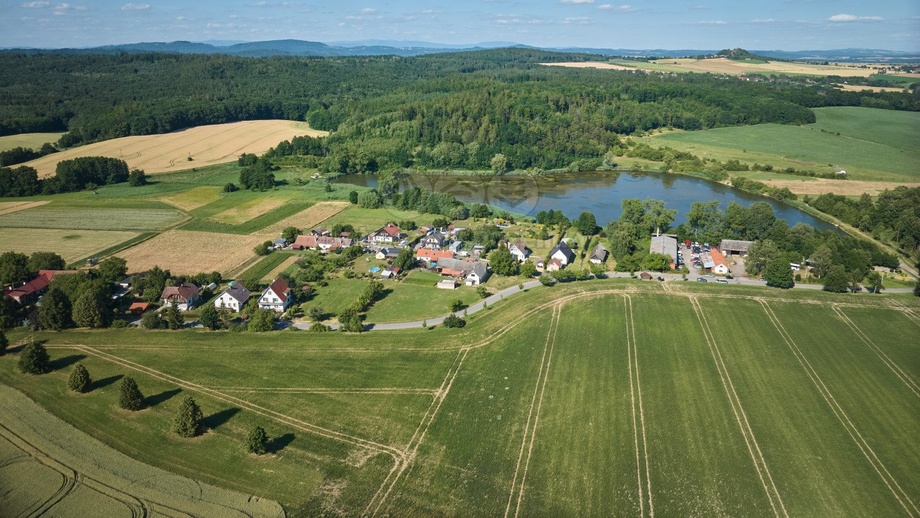 Prodej stavebního pozemku 1 575 m², Střevač