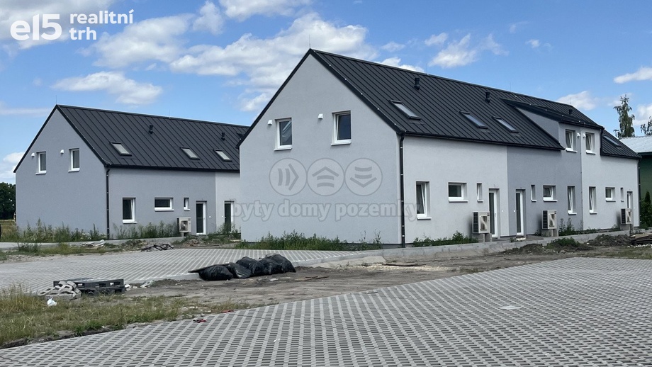 Pronájem bytu 4+kk 96 m², Starý Vestec
