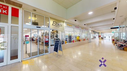 Pronájem obchodního prostoru 112 m², Luhačovice