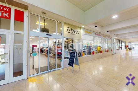 Pronájem obchodního prostoru 112 m², Luhačovice
