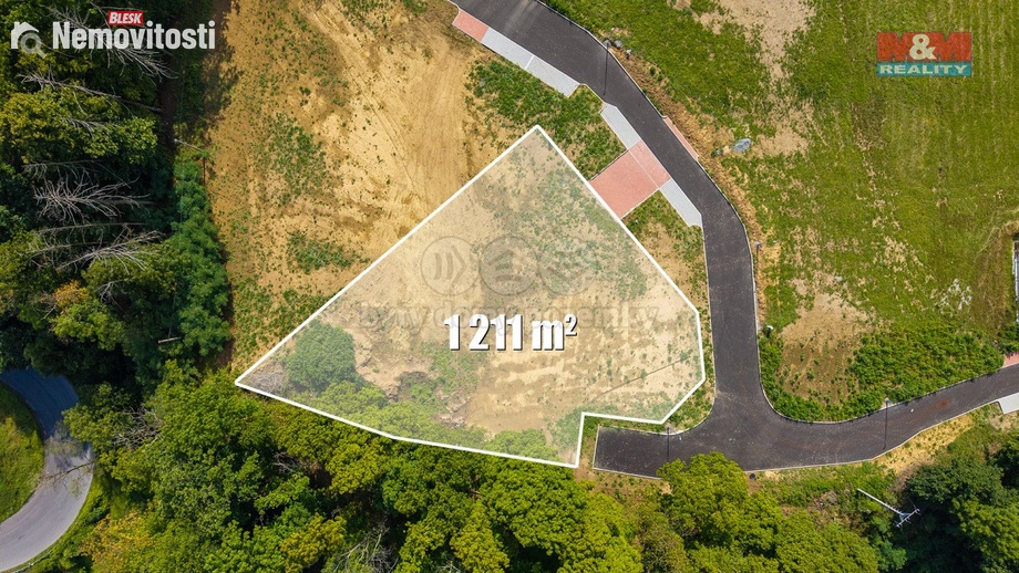 Prodej stavebního pozemku 1 211 m², Niměřice