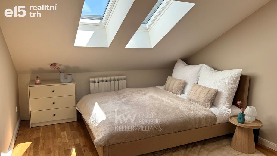 Pronájem bytu 3+1 88 m², Pardubice - Polabiny