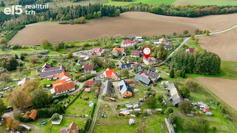 Prodej rodinného domu 250 m², Rovečné