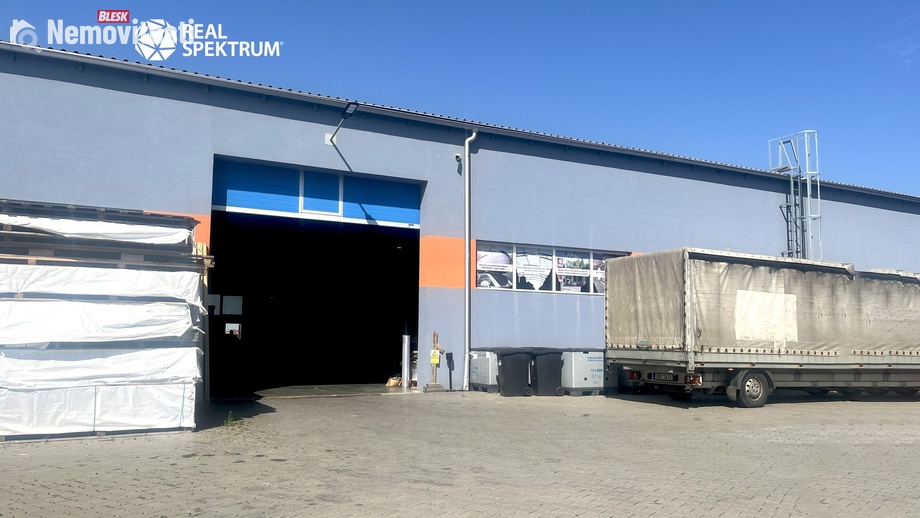 Pronájem skladu 1 000 m², Šlapanice