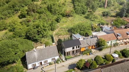 Prodej stavebního pozemku 1 849 m², Dolní Kounice