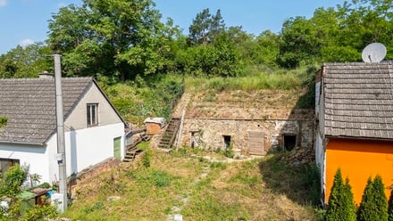 Prodej stavebního pozemku 1 849 m², Dolní Kounice