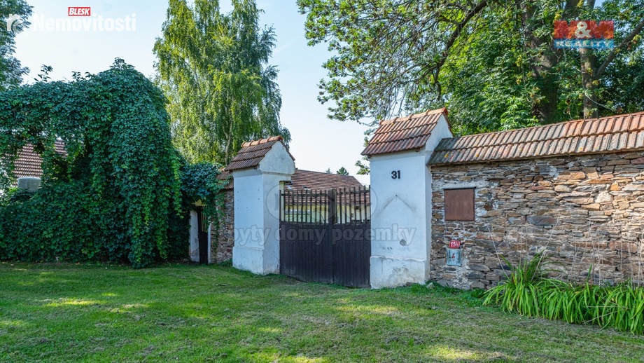 Prodej rodinného domu 450 m², Velim