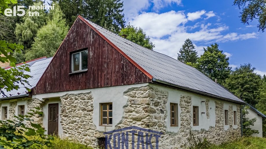Prodej rodinného domu 550 m², Horní Stropnice - Hojná Voda