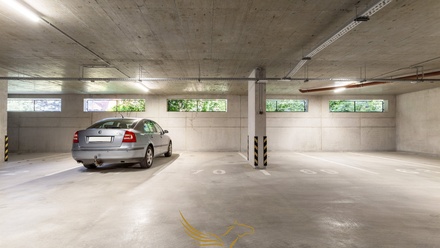 Pronájem garážového stání 14 m², Brno - Komárov