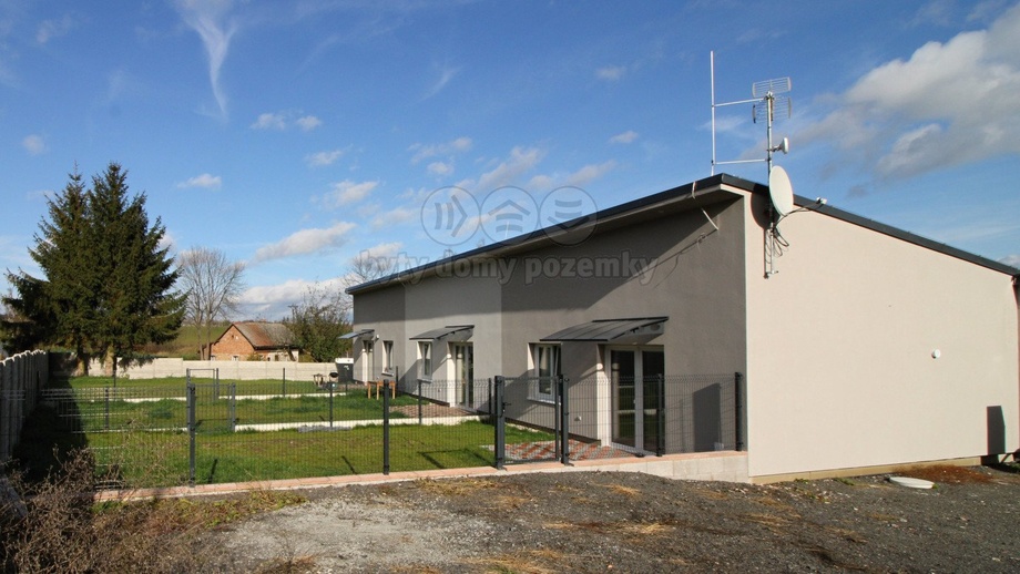 Pronájem rodinného domu 62 m², Oleška